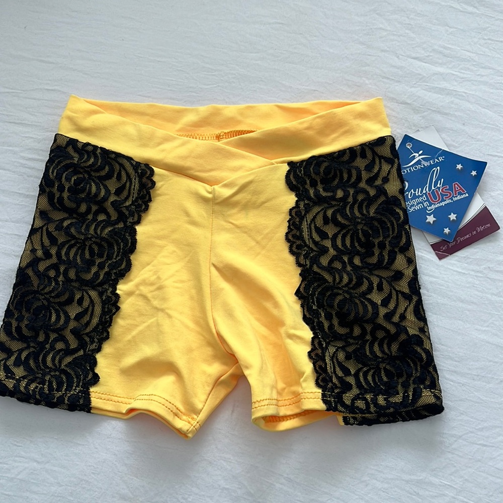 Motionwear Dance Gymnastics Shorts Yellow Black Lace size Small Adult NEW